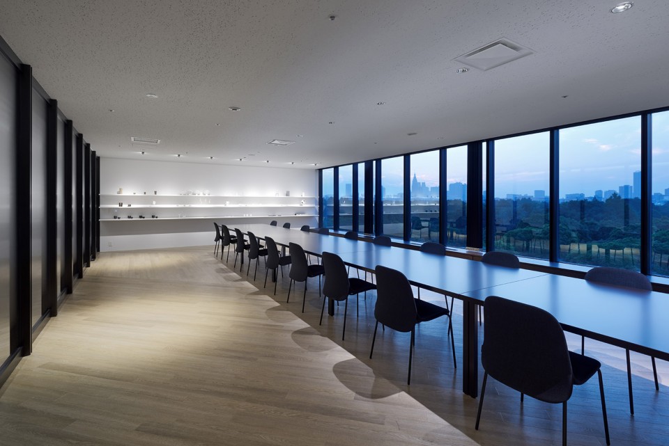 aoyama_office15_daici_ano