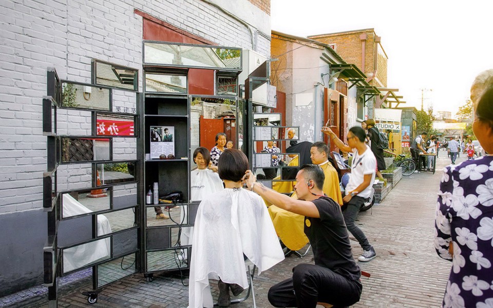 hutong reflection_13