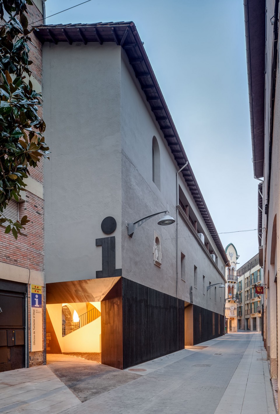 001-A DOOR TO THE LANDSCAPE by arnauestudid arquitectura