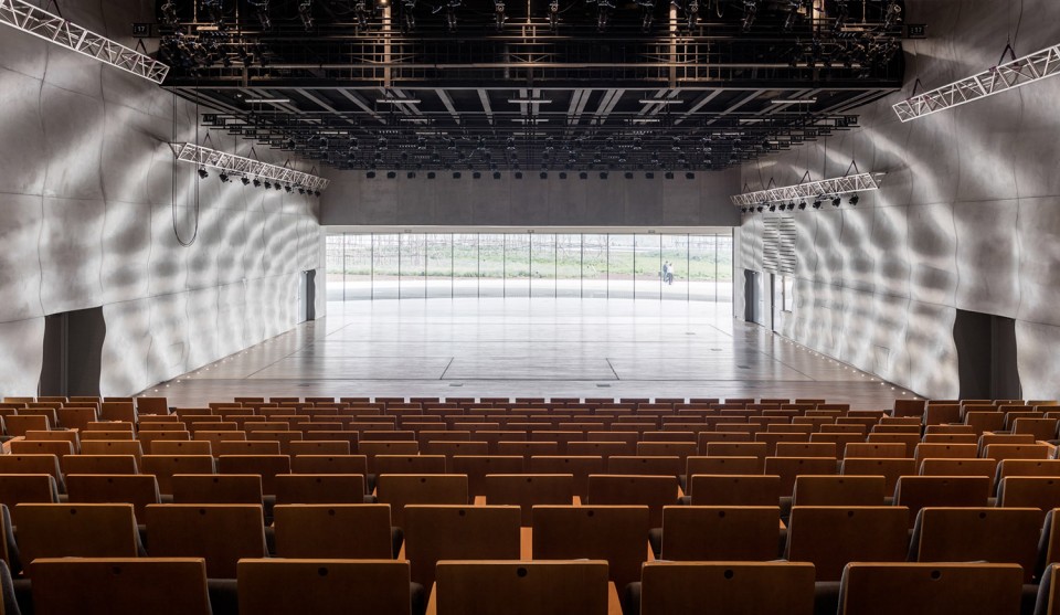 001MAD_Harbin Opera House_024_©Adam Mork