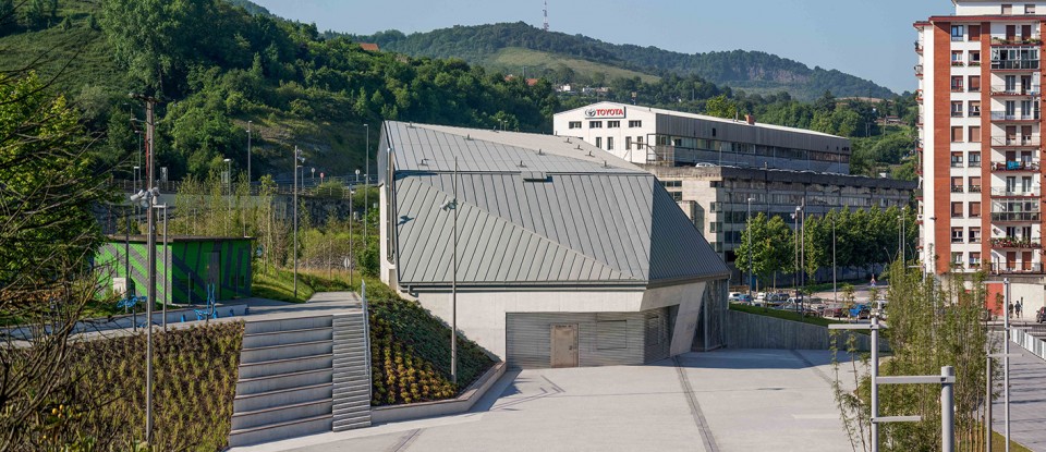 002-Park & Basque Pelota Court by VAUMM