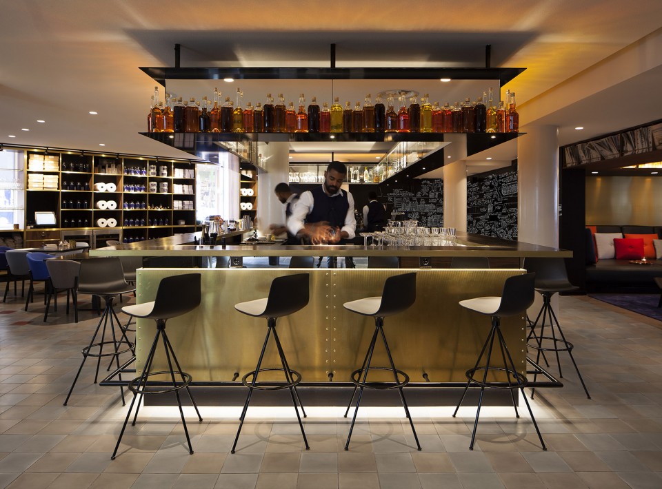 004 -PRESSROOM_bar_01