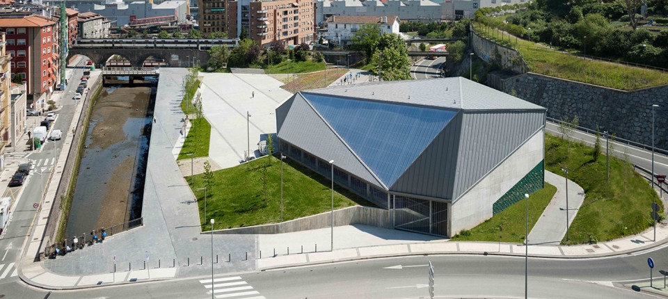 005-Park & Basque Pelota Court by VAUMM