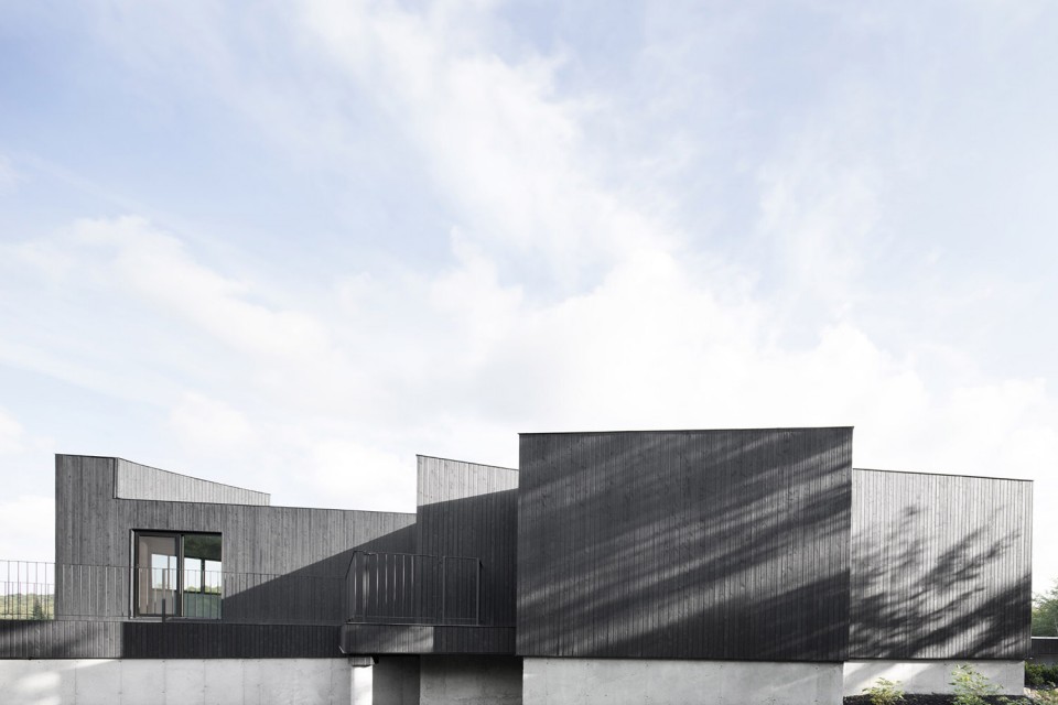 005-la heronniere by alain carle architecte
