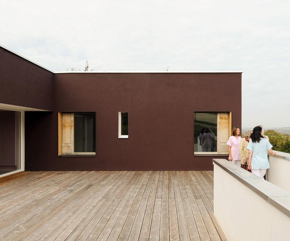009-92-bed nursing home in Pont-sur-Yonne For dependent elderly people by Dominique coulon & associes