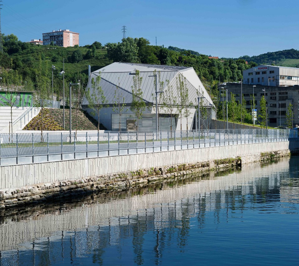 010-Park & Basque Pelota Court by VAUMM