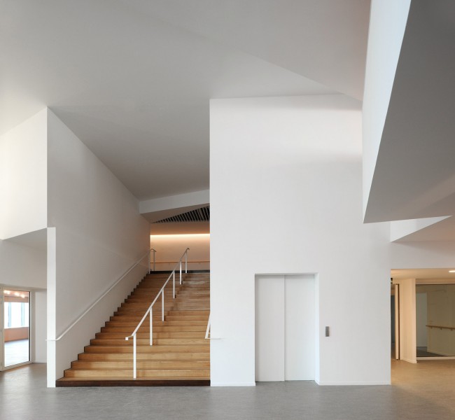 020-92-bed nursing home in Pont-sur-Yonne For dependent elderly people by Dominique coulon & associes