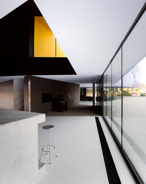 022-22-Art and Conference Centre,Inter-Generation Centre,and Tourist Office by Dominique coulon and associes-022