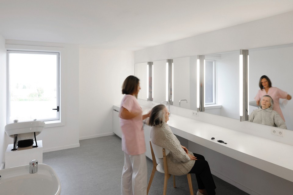034-92-bed nursing home in Pont-sur-Yonne For dependent elderly people by Dominique coulon & associes