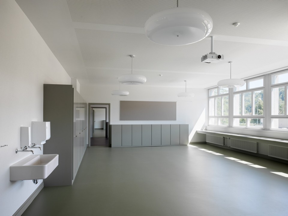 07 Primary school Hirsgarten Rikon by Michael Meier Marius Hug Architekten Arazebra-11101
