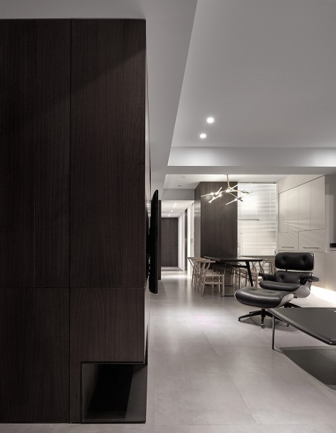 Simple and stylish new home by Z-AXIS DESIGN - 14-04