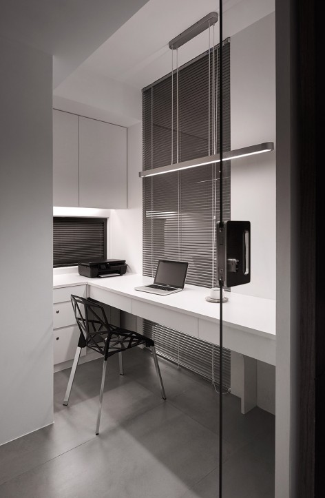 Simple and stylish new home by Z-AXIS DESIGN - 14-11