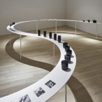 nendo用33米长漂浮之桌为GYRE打造巡回展 / nendo