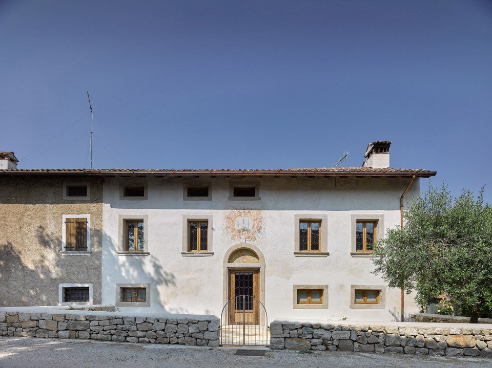 001-Casa Crotta by Massimo Galeotti Architetto (1)