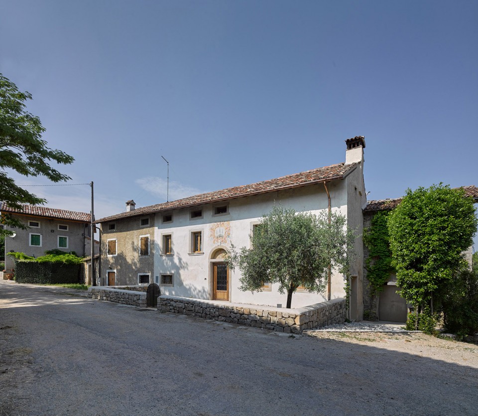 002-Casa Crotta by Massimo Galeotti Architetto (2)