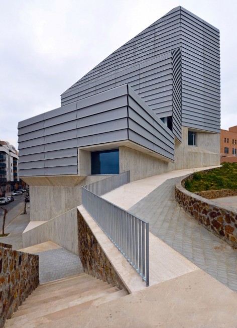 002-PUBLIC LIBRARY IN CEUTA by Paredes Pedrosa