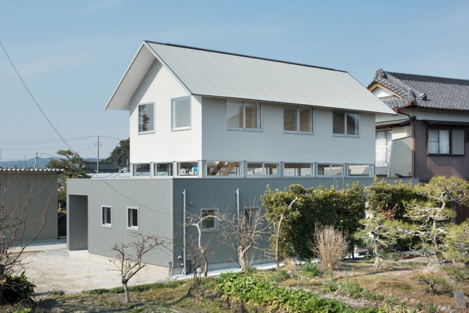 002-floating house in ogasa by Shuhei Goto Architects (2)
