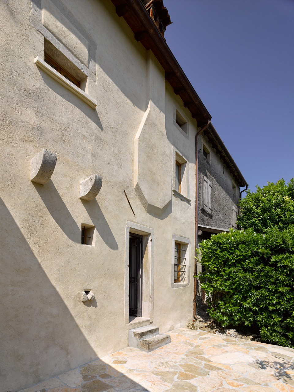 004-Casa Crotta by Massimo Galeotti Architetto (4)