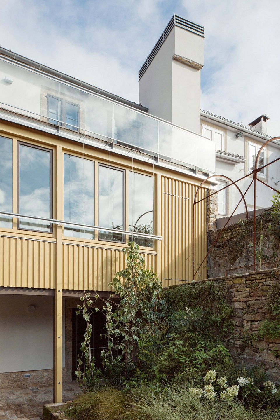 006-Casa Do Medio by ARROKABE ARQUITECTOS