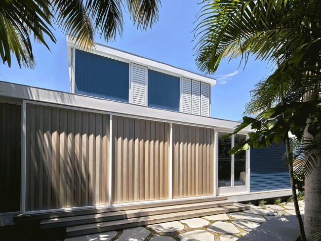 006-Luigi Rosselli Architects Beach House On Stilts-1