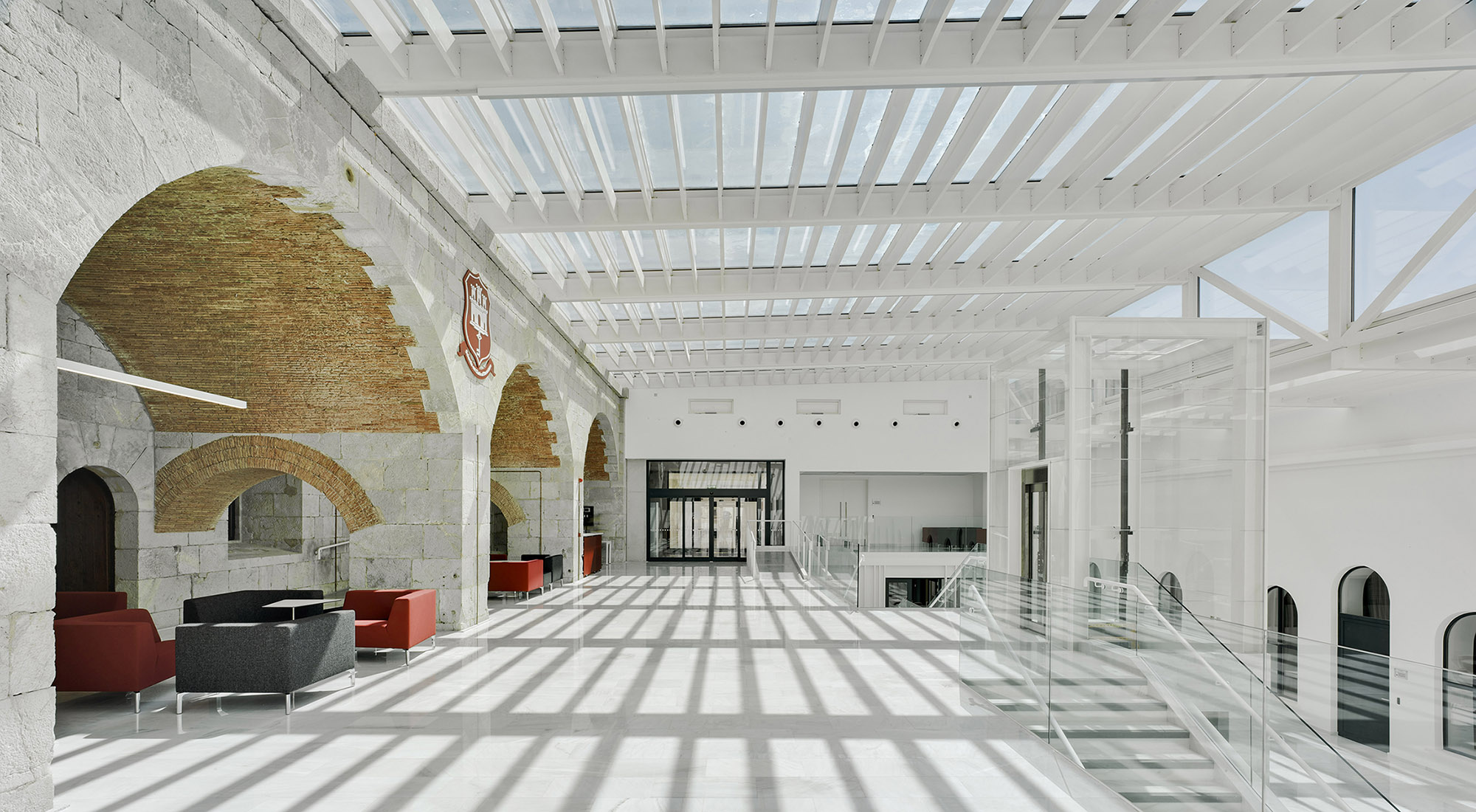 直布罗陀大学西班牙ayaltointegralsl