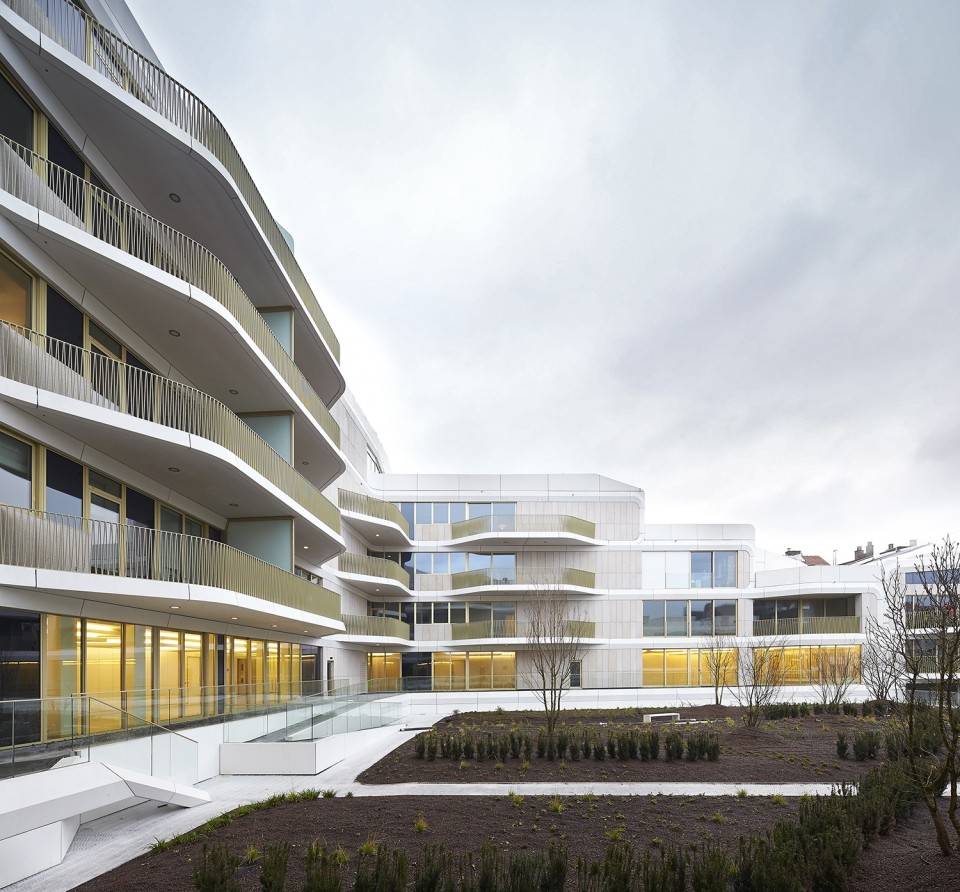 007-Le Toison d’Or by UNStudio