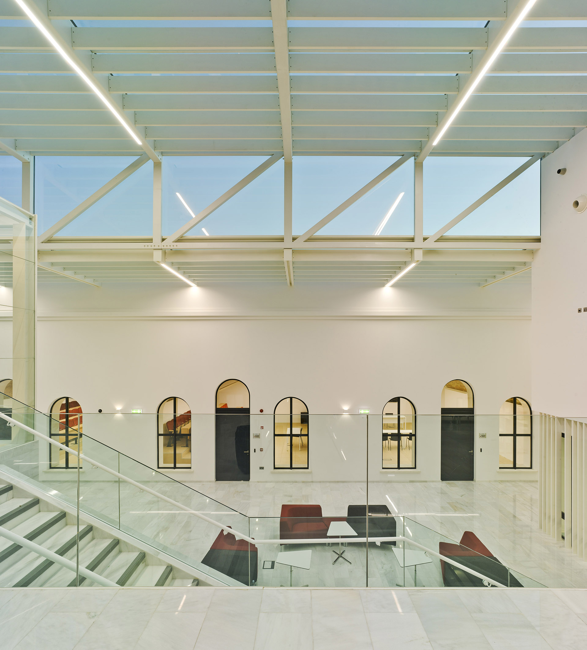 直布罗陀大学西班牙ayaltointegralsl