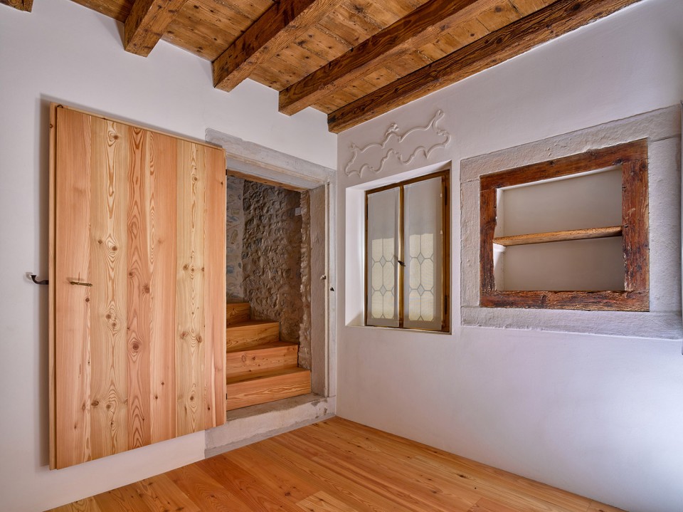 017-Casa Crotta by Massimo Galeotti Architetto (17)