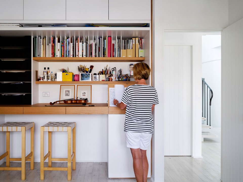 017-Luigi Rosselli Architects Beach House On Stilts