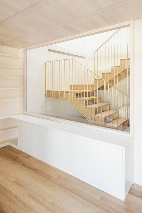 019-Casa Do Medio by ARROKABE ARQUITECTOS