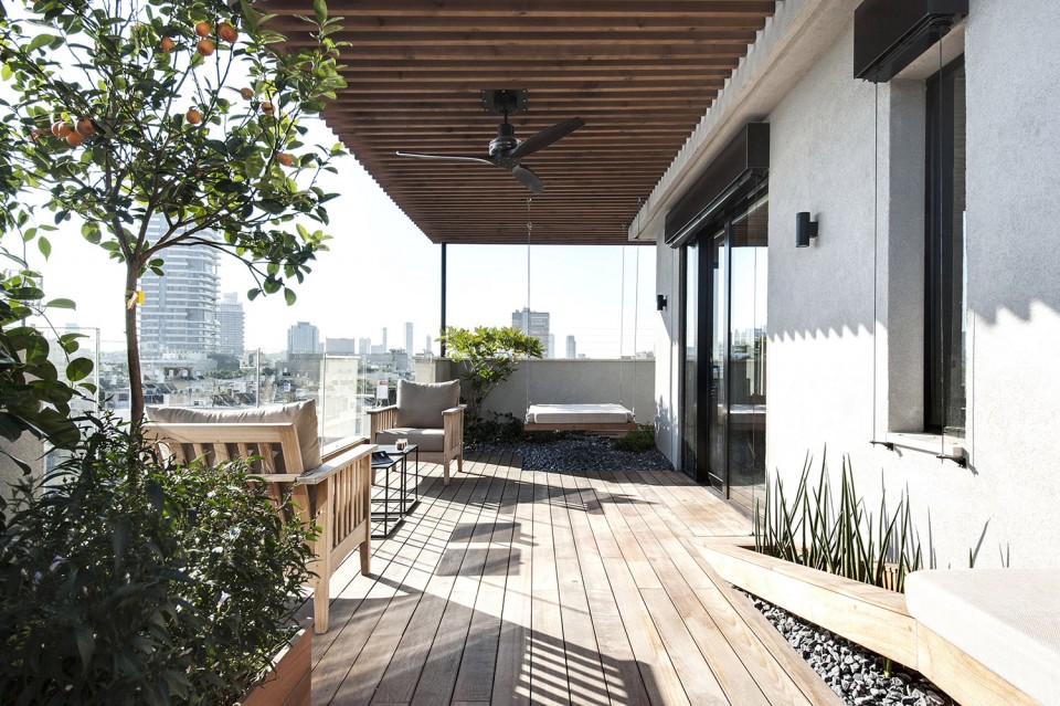 023-Duplex Penthouse apartment by Toledano +Architects