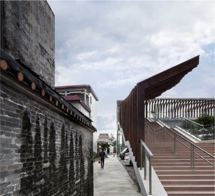 1 photo p3_05 Foshan New City Village Walkway Bridge
