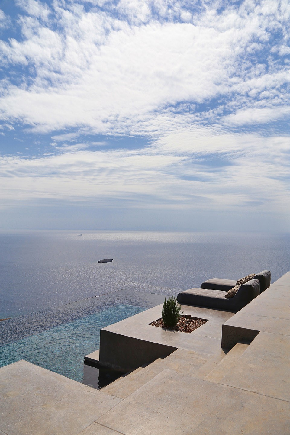 3 Residence in Syros I by Block722