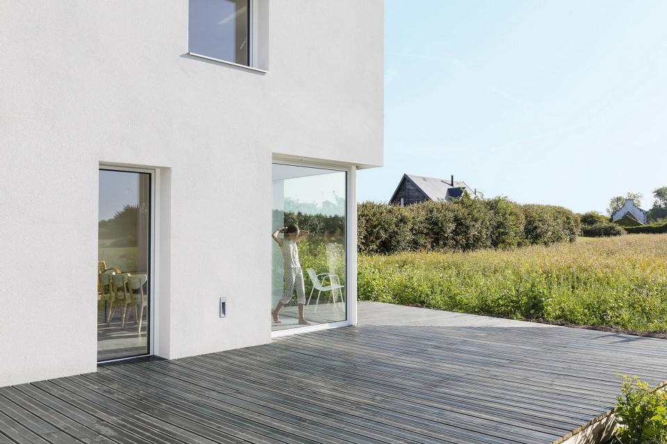 006-House For a Photographer by Studio Razavi Architecture
