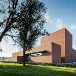 Llinars del Vallès礼堂剧院，西班牙 / Álvaro Siza Vieira + Aresta Arquitectura
