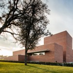 Llinars del Vallès礼堂剧院，西班牙 / Álvaro Siza Vieira + Aresta Arquitectura