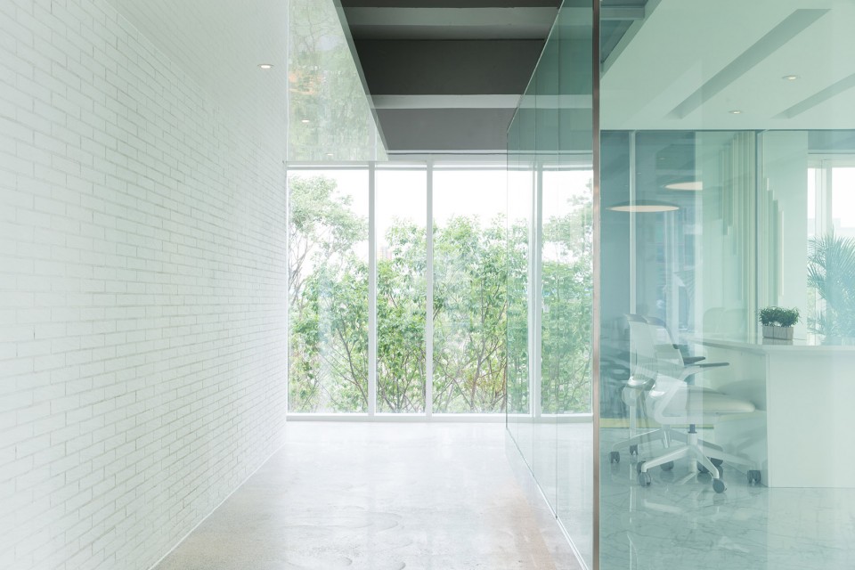 012 Tianzhu Marketing Center by Tsushima Design Studio
