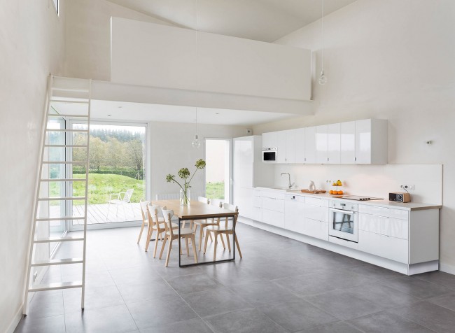 014-House For a Photographer by Studio Razavi Architecture