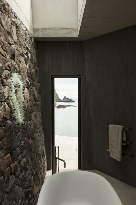 015-The cottage on Banks Peninsula by Andrew Patterson