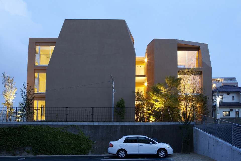 016-between trees by tailored design lab