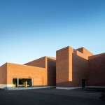 Llinars del Vallès礼堂剧院，西班牙 / Álvaro Siza Vieira + Aresta Arquitectura