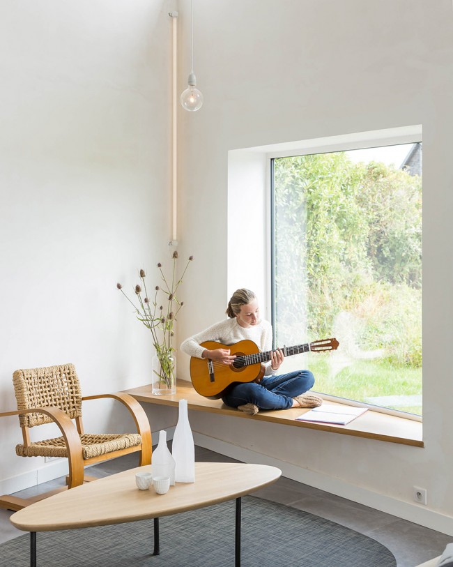 021-House For a Photographer by Studio Razavi Architecture