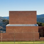 Llinars del Vallès礼堂剧院，西班牙 / Álvaro Siza Vieira + Aresta Arquitectura