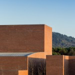 Llinars del Vallès礼堂剧院，西班牙 / Álvaro Siza Vieira + Aresta Arquitectura