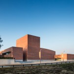 Llinars del Vallès礼堂剧院，西班牙 / Álvaro Siza Vieira + Aresta Arquitectura