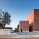 Llinars del Vallès礼堂剧院，西班牙 / Álvaro Siza Vieira + Aresta Arquitectura