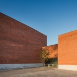 Llinars del Vallès礼堂剧院，西班牙 / Álvaro Siza Vieira + Aresta Arquitectura