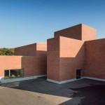 Llinars del Vallès礼堂剧院，西班牙 / Álvaro Siza Vieira + Aresta Arquitectura