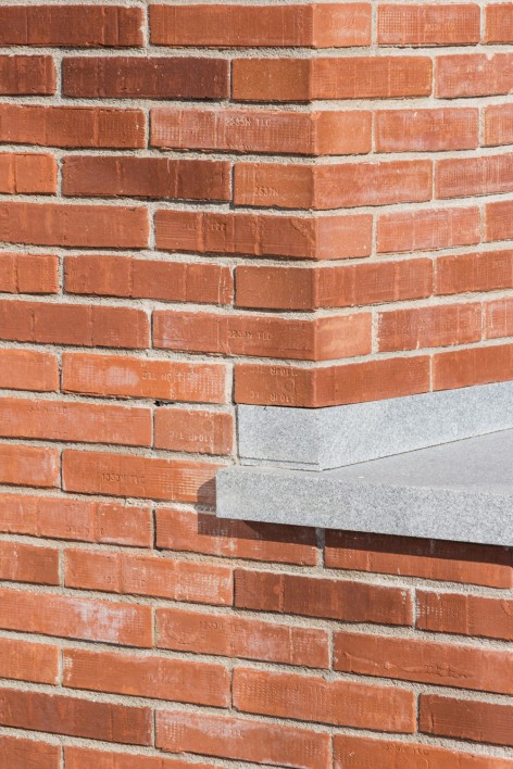 057-Public Auditorium in Llinars del Vallès, Barcelona by Álvaro Siza Vieira + Aresta Arquitectura