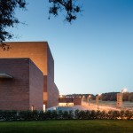 Llinars del Vallès礼堂剧院，西班牙 / Álvaro Siza Vieira + Aresta Arquitectura